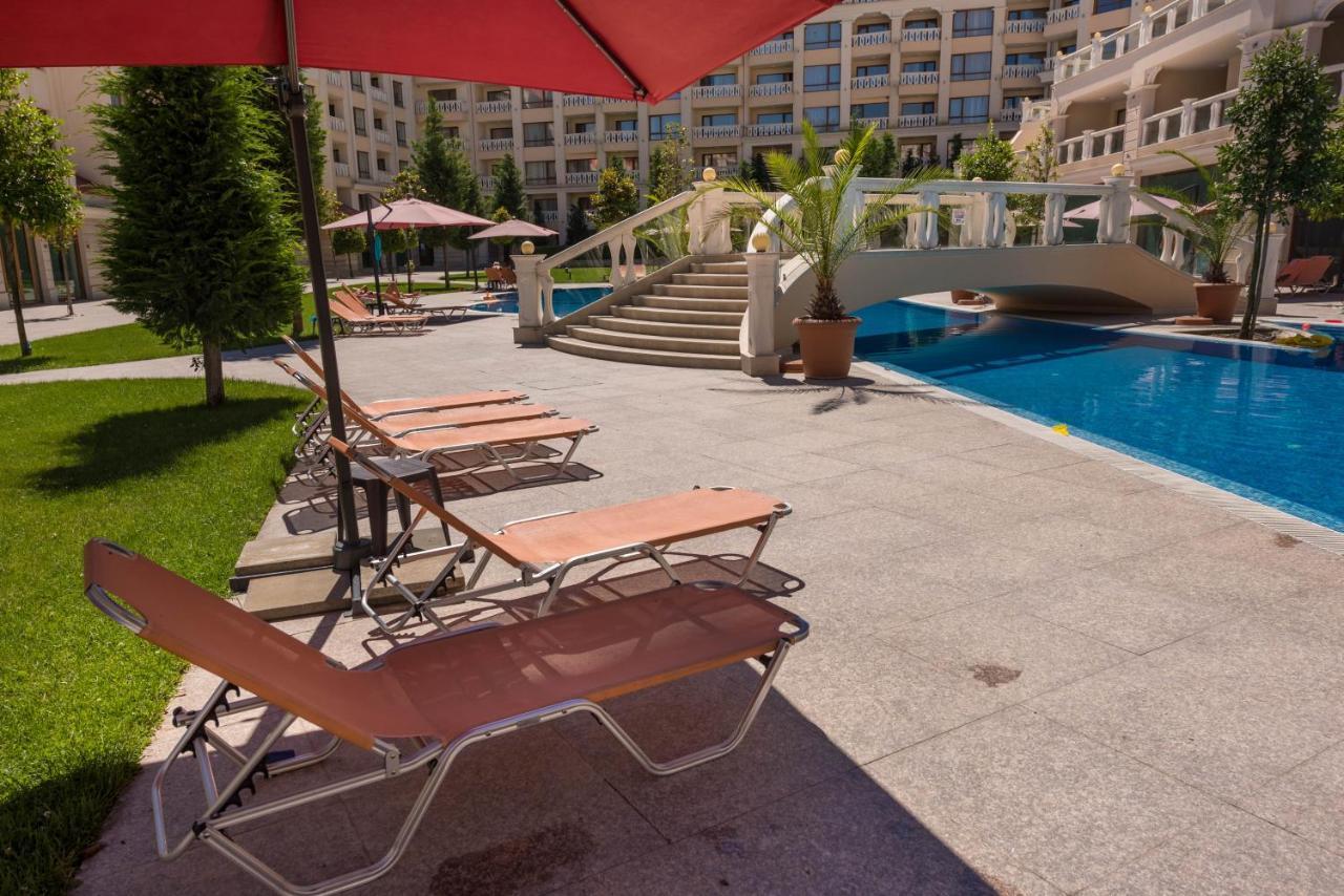 Blue Lagoon Seafront Apartments Varna Exterior photo